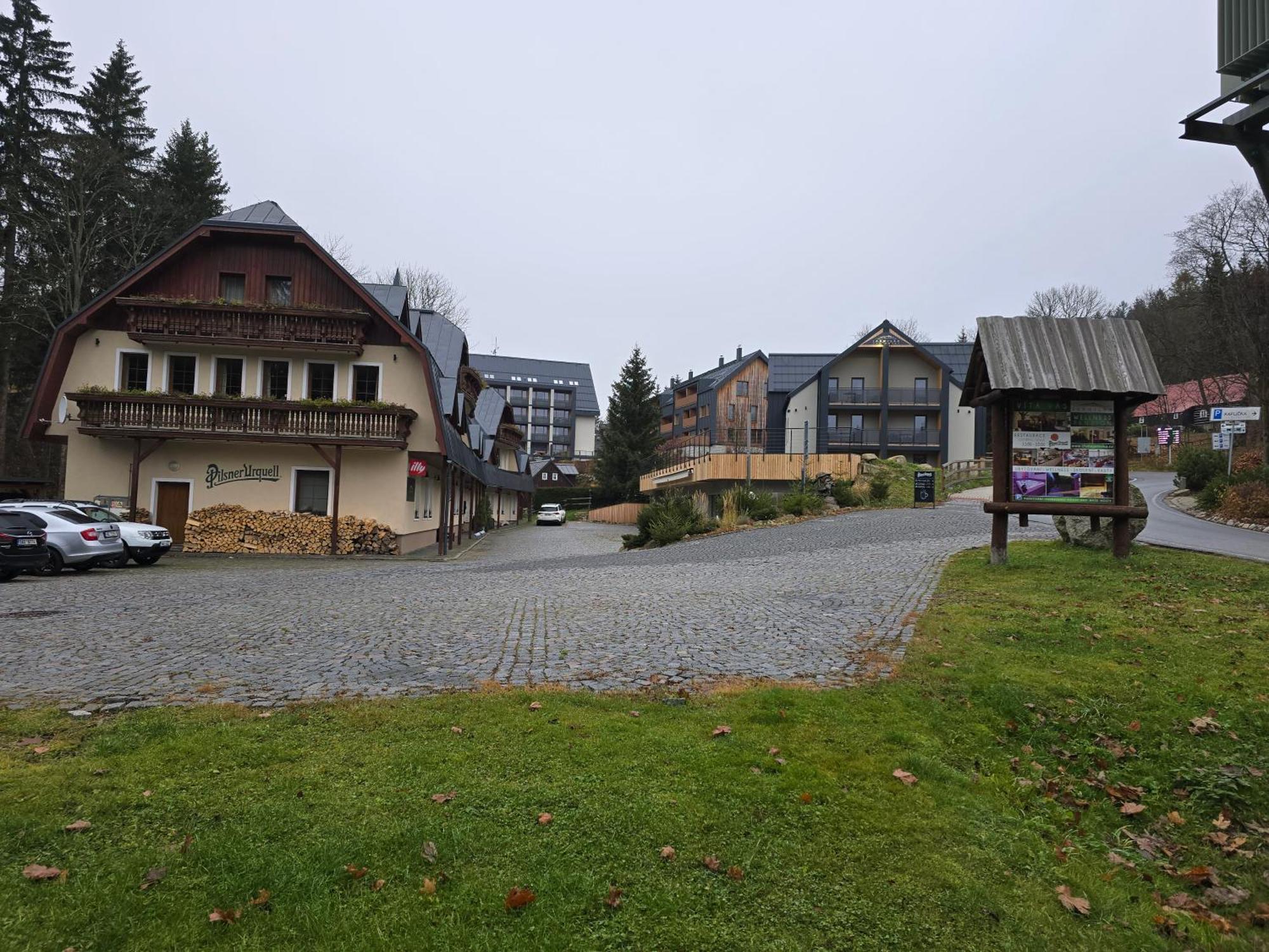 Apartmany Jarmilka S Privatnim Wellness Bedřichov Exteriör bild